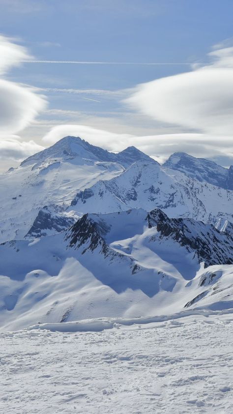 Snow In Mountains, Winter Scenery Photography, Antartica Wallpaper, Snow Mountain Photography, Ski Mountain Aesthetic, Ice Mountain Wallpaper, Antartica Aesthetic, Antarctica Mountains, Snow Mountains Aesthetic