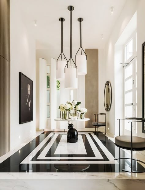 Kelly Hoppen Interiors, British Interior, Kelly Hoppen, Inside Interiors, Marble Flooring, Black And White Marble, Elegant Living Room, Marble Floor, Design Del Prodotto