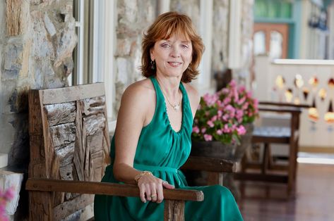 The Critics Scoffed. Nora Roberts Just Kept Writing. - The New York Times Obsessed Girlfriend, Nora Roberts Books, Writing Romance Novels, Romantic Fiction, Romance Fiction, Nora Roberts, Famous Books, Favorite Authors, The Guardian