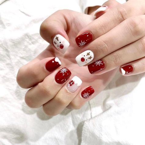 Nail Art Natal Xmas, Nail Christmas Korea, Line Nail Designs, Nail Noel, Xmas Nail Art, Fake Nails Designs, Pink Gel Nails, Hello Nails, Asian Nails