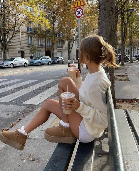 Recent sightings in EJ #EmiJayLady Platform Ugg Outfit, Effortless Style Fall, Platform Outfit, Ugg Platform, Ugg Boots Outfit, Paris Chic, Uggs Outfit, Black Tie Dress, Casual School Outfits