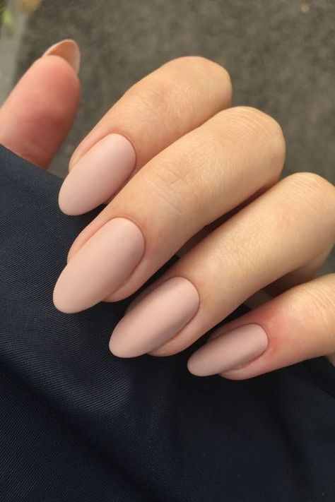 Quiet Luxury Fall Nail Trends Matte Nude Nails, Neutral Nails Acrylic, Fall Nail Trends, Beige Nails, Casual Nails, Oval Nails, Neutral Nails, Girls Nails, Luxury Nails