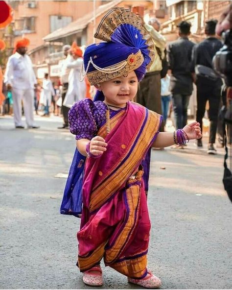 Marathi Outfit, Marathi Saree, Outfit Photoshoot, Kids Dress Boys, Kids Party Wear, Nauvari Saree, Kids Blouse Designs, Kid Outfits, Kids Blouse