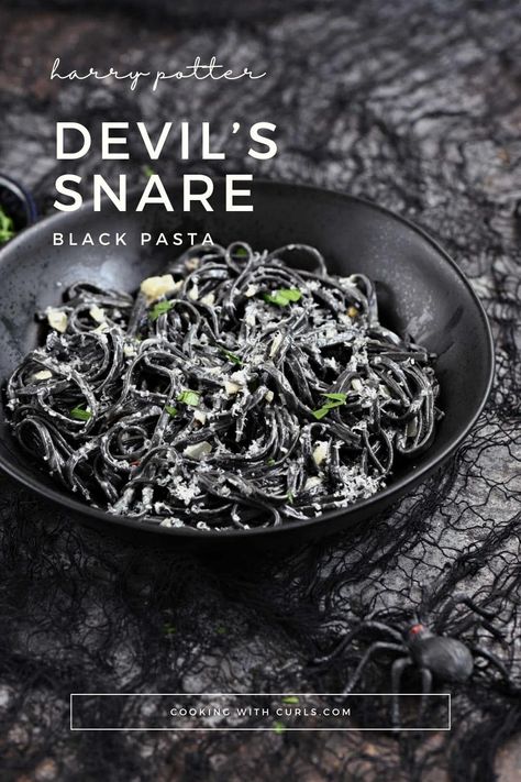 Black Pasta Dishes, Black Pasta Recipe, Lobster Cream Sauce, Black Pasta, Squid Ink Pasta, Pasta Alfredo, White Sauce Pasta, Pasta Side Dishes, Harry Potter Food