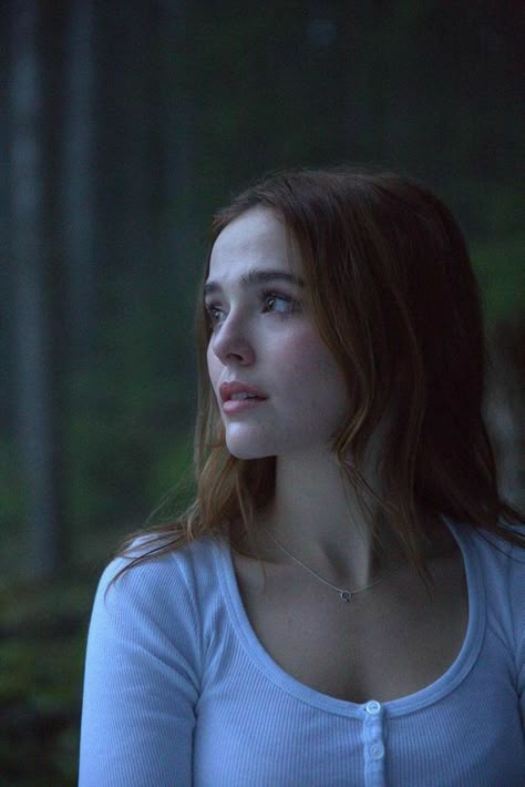 Zoe Deutch, Before I Fall, Rose Hathaway, Zoey Deutch, Vampire Academy, Character Inspo, I Fall, Face Claims, Character Inspiration