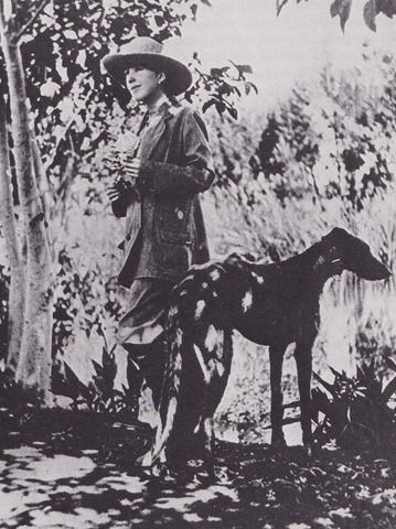 Karen Blixen with her deerhound Dusk. Trust Drawing, Finch Hatton, Museum Statues, Isak Dinesen, Africa Ghana, Karen Blixen, Michel De Montaigne, Luxor Egypt, Pen Name