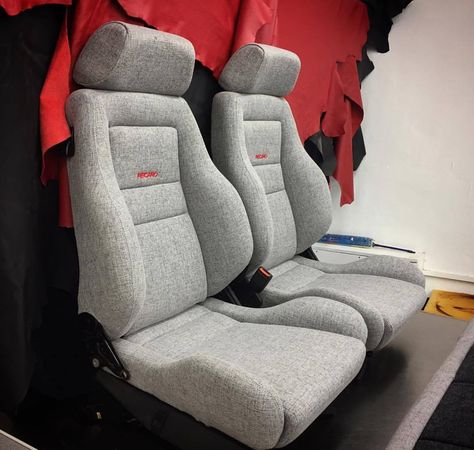 Bernard Newbury - Auto Interiors — #vw #volkswagen #mk2 #golf #gti #recaro #seat... Mk2 Golf Gti, At Bernard, Cabrio Vw, Vw Caddy Mk1, Golf Gti Mk1, Mk2 Golf, Car Interior Upholstery, Volkswagen Golf Mk1, Vw Corrado