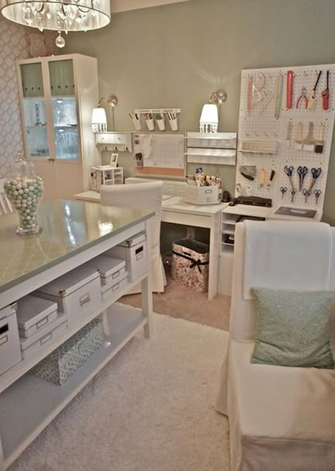 13 Amazing Craft Makeover's! Home Office Traditional, Ikea 2015, Vanity Diy, Traditional Home Office, Table Vanity, Dream Craft Room, Craft Room Design, Scrapbook Room, Home Office Storage