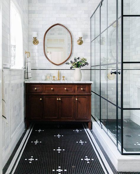 Chris Loves Julia's Modern Colonial Marble Bathroom - The Tile Shop Blog Modern Colonial Home, Colonial Bathroom, Black Tile Bathrooms, Black And White Tiles Bathroom, Black Floor Tiles, Modern Colonial, White Bathroom Tiles, Bathroom Tile Ideas, Chris Loves Julia