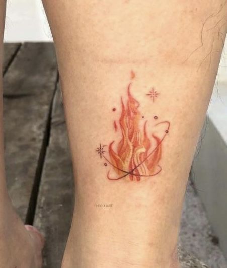 Minimal Flame Tattoo, Fire Theme Tattoo, Fire Element Tattoo Ideas, Flame And Water Tattoo, Will Of Fire Tattoo, Fire Woman Tattoo, Fire Crown Tattoo, Aries Fire Tattoo For Women, Fire Tatoos Ideas