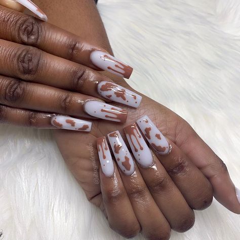 Chocolate Nails Acrylic, Chocolate Nails Design, Chocolate Nails, Long Acrylic Nail Designs, Manicure Inspiration, Drip Nails, Chocolate Drip, Animal Print Nails, Nails Done