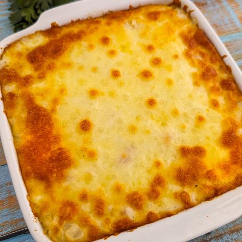 Baked Cheese Rice, Baked Cheesy Rice, Rice And Cheese Casserole, Rice With Cheese, Cheese Rice Recipe, Leftover White Rice, What To Do With Leftover Rice, Baked Rice Recipes Oven, Leftover White Rice Recipes