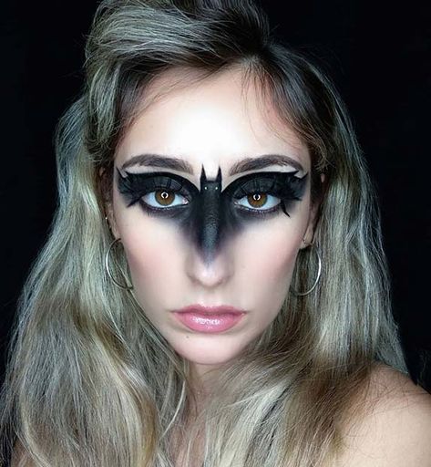 13 Bat Makeup Ideas for Halloween Bat Makeup, Masquerade Makeup, Makeup Ideas For Halloween, Vampire Makeup Halloween, Holloween Makeup, Creepy Makeup, Dark Eye Makeup, Vampire Makeup, Stylish Makeup