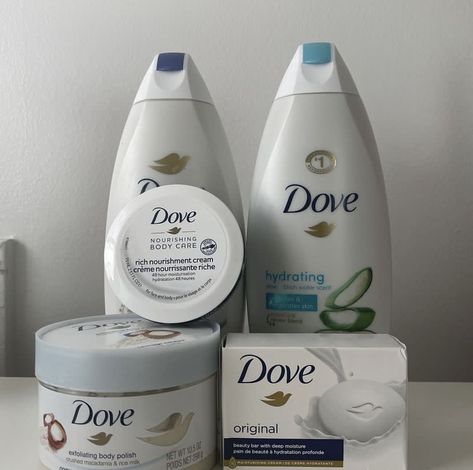 #aesthetic #bodycare #bodyscrub #bodyscrubproducts #fashion #thesummeriturnedpretty Dove Hair Products, Hair Products Aesthetic, Dove Aesthetic, Dove Products, Aesthetic Products, Products Aesthetic, Body Hygiene, Simple Skincare Routine, Shower Skin Care