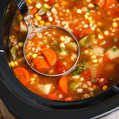 Vegetable Barley Soup - Spend With Pennies Crockpot Soup Recipes Vegetarian, Sausage Soup Crockpot, Soup Recipes Vegetarian, Vegetable Beef Barley Soup, Vegetable Barley Soup, Crockpot Soup, Beef Barley, Beef Barley Soup, Vegetarian Soup Recipes