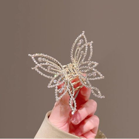 New Beautiful Rhinestone Embellished Butterfly Hair Claw Clip. Strong Metal Great Quality Material. Perfect To Complete Your Casual Or Elegant Look. Gold Tone Base. From Own Boutique. Tags Are Only For Exposure. Tags: Crystal Elegant Formal Casual Business Contemporary Delicate Unique Y2k 90s Accesory Hairstyles Shark Clip, Rhinestone Hair Clip, Glamorous Party, Hair Claw Clips, Hot Gifts, Butterfly Hair Clip, Metal Hair Clips, Hair Claws, Butterfly Hair