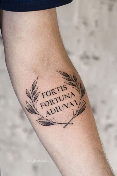 Latin Tattoo, Tricep Tattoos, Roman Tattoo, Wreath Tattoo, Tatuagem Masculina Pequena, Greek Tattoos, Inspiration Tattoos, Small Tattoos For Guys, Black Ink Tattoos