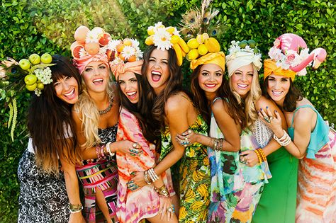 Show Me Your Mumu Pool Party Dress Code, Tropical Party Outfit, Luau Party Outfit, Hawaiian Party Outfit, Diy Karneval, Havana Nights Dress, Havana Party, Havana Nights Party, Luau Outfits