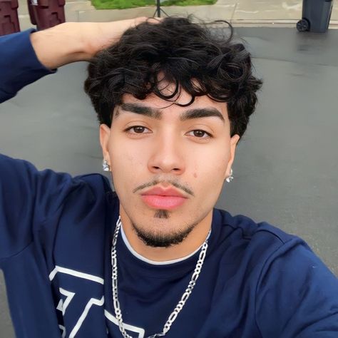 Fade Haircut Curly Hair, Mustache And Goatee, Taper Fade Curly Hair, Moustache Style, Mexican Hairstyles, Mohawk Hairstyles Men, Curly Hair Fade, Edgars Haircut, Mens Haircuts Short Hair