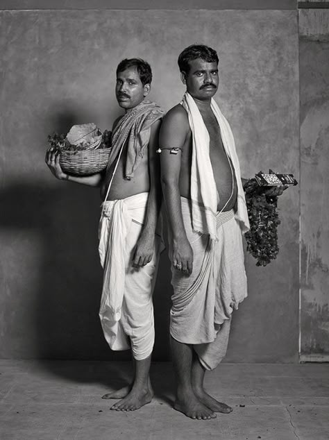 Photos of India's Endangered Professions | PetaPixel Photo Series Ideas, Jagannath Ji, Moving Color, Series Ideas, Ancient Gods, Jesus Statue, Mens Photoshoot, Shop Front Signage, Human Anatomy Drawing