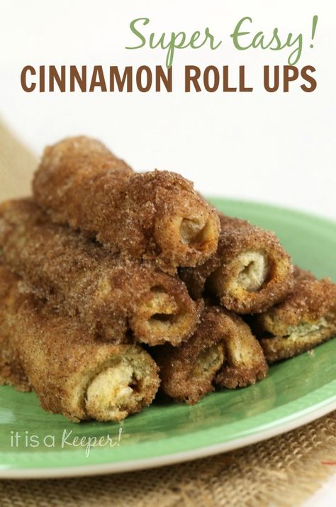 Easy Cinnamon Roll Ups - It Is a Keeper Cinnamon Roll Ups, 30 Minute Desserts, Super Easy Dessert, Super Easy Desserts, Coconut Dessert, Butter Cinnamon, Easy Dessert Recipe, Dessert Simple, Brownie Desserts