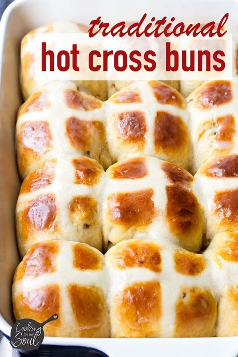 Easy Traditional Hot Cross Buns Recipe! Try these soft hot cross buns made with spices. A great recipe for Easter #easterbuns #hotcrossbuns #cookingformysoul | cookingformysoul.com Hot Cross Buns Recipe Easy, Buns Recipe Easy, Easter Bun, Cross Buns Recipe, Hot Cross Buns Recipe, Hot Cross Bun, Buns Recipe, Easter Baking, Hot Cross Buns