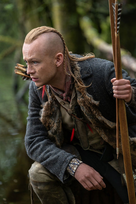 John Bell as Young Ian Murray in Outlander Season 7. Ian Outlander, Outlander Season 7, Outlander Costumes, John Bell, Outlander Characters, Sam Heughan Outlander, Outlander Tv, Outlander Starz, Diana Gabaldon