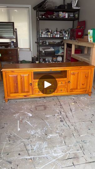 Upcycled Tv Stand, Diy Tv Stand Ideas, Tv Stand Makeover, Diy Tv Stand, Furniture Flip, Flipping Furniture, Upcycled Furniture, Refinishing Furniture, Tv Unit