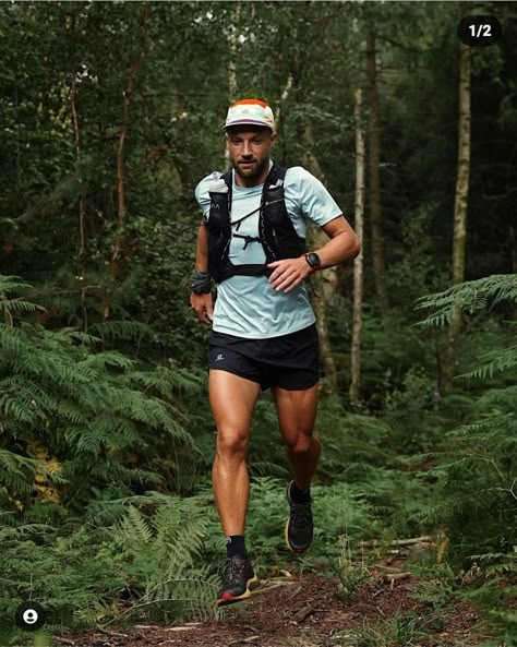 Triathlon Aesthetic, Running Outfit Men, Trekking Outfit, Running Photos, Running Outfit, Running Club, Fall 24, Clothing Photography, Sports Shorts