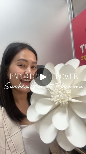 5.7K views · 679 reactions | Giant Flowers | Let’s make a giant paper dahlia flower with Suchin. We can deliver flowers to any place in the world and we have sơm courses about teaching how to make ginat flowers #hoagiaysuchin #tutorial #giantflowers ##handmade | Hoa Giấy Suchin | Suchin Giant Flowers | hoagiaysuchin · Original audio Paper Dahlia, Flowers Delivered, Giant Flowers, Dahlia Flower, Dahlia, Audio, Let It Be, Canning, The World