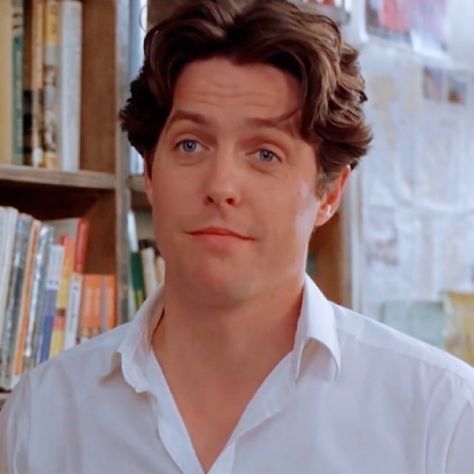 Hugh Grant Notting Hill, Hugh Grant, 90s Hairstyles, Notting Hill, Cut My Hair, Handsome Actors, White Boys, Make Art, Celebrity Crush