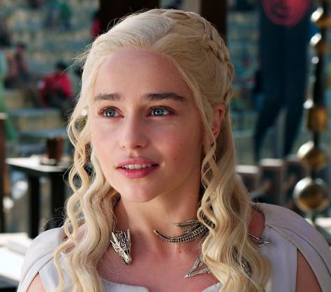 Daenerys Targaryen Aesthetic, Emilia Clarke Daenerys Targaryen, Targaryen Aesthetic, Princesa Disney, House Targaryen, Fame Dr, Mother Of Dragons, English Actresses, Emilia Clarke