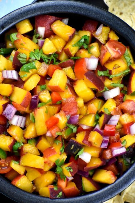 Peach Salsa - GypsyPlate Easy Mango Salsa Recipe, Fresh Mango Salsa Recipe, Peach Salsa Recipes, Modern Honey, Fresh Mango Salsa, Mango Salsa Recipes, Peach Salsa, Simply Quinoa, Grilled Peaches