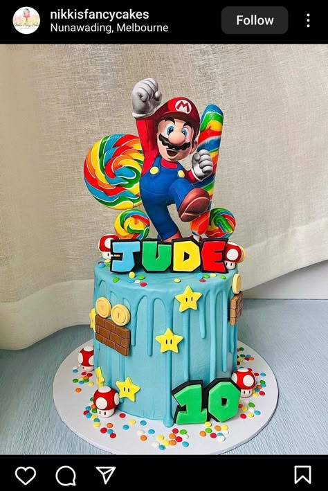 Super Mario Buttercream Cake, Super Mario Cupcake Cake, Mario Cake Ideas, Super Mario Cupcakes, Mario Birthday Cake, Super Mario Bros Birthday, Mario Bros Birthday Party, Super Mario Cake, Super Mario Bros Birthday Party