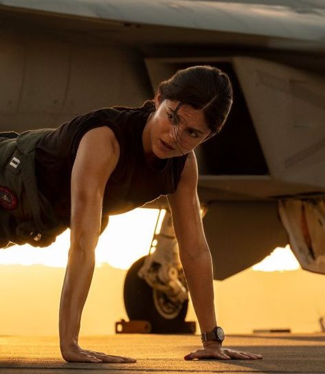 Female Aviator, Movies Based On True Stories, Air Force Women, Stranger Than Fiction, Jet Fighter Pilot, Tony Scott, Self Defence Training, Air Force Academy, Air Fighter