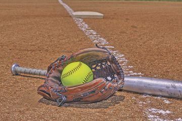 High School Softball, Softball Pitcher, Vertical Jump Training, Softball Drills, Baseball Tips, Slow Pitch Softball, Baseball Tournament, Softball Equipment, Softball Gloves