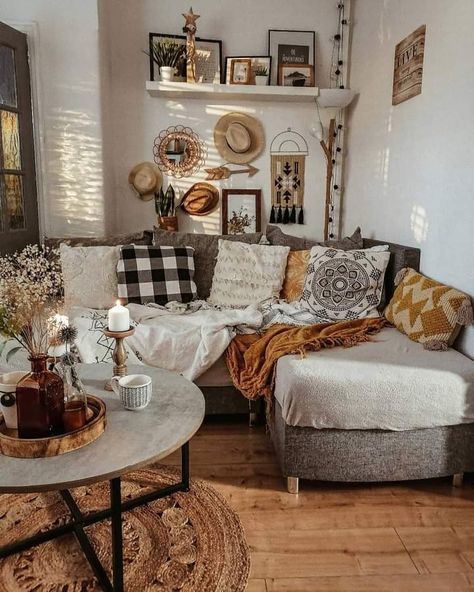 Hygge Vibes, Themed Living Room, Aesthetic Western, Western Living Room, Bohemian Princess, Living Room Boho, Recipes Seafood, Earthy Home Decor, Western Bohemian