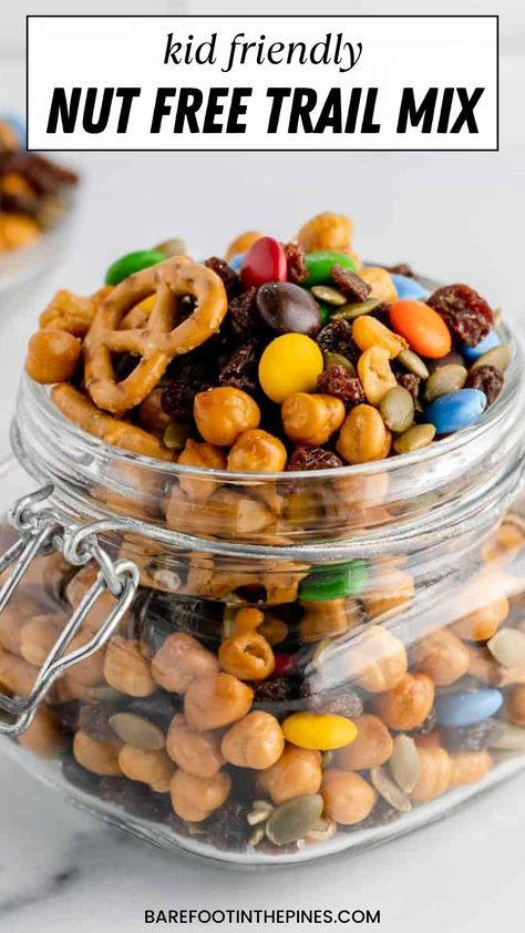 Nut Free Trail Mix, Easy Trail Mix Recipes, Homemade Trail Mix Recipes, Salty Trail Mix, Healthy Trail Mix Recipes, Puff Pastry Cinnamon, Soccer Snacks, Trail Mix Recipe, Healthy Trail Mix