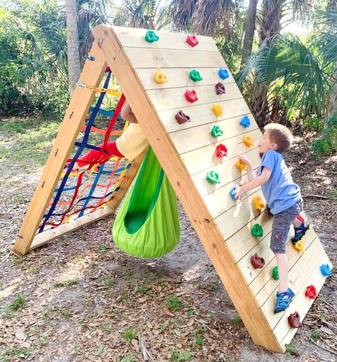 Cool Diy Home Projects, Diy Climbing Structure Indoor, Kids Backyard Ideas On A Budget, Diy Kids Rock Climbing Wall, Natural Backyard Play Area For Kids, Backyard Rock Climbing Wall, Diy Rock Wall For Kids, Diy Climbing Frame, Outdoor Nursery Ideas