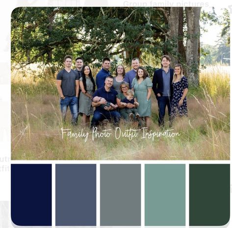 Navy Color Palette Family Pictures, Family Photo Outfits Blue Color Combos, Shades Of Blue Family Photos, Navy Blue Family Pictures Outfits, Phototography Ideas, Family Pic Outfit Ideas, Family Color Schemes, Photo Dress Ideas, Group Family Pictures