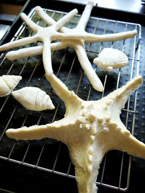 TUTORIAL: DIY Nautical Party Decor - How To Make Salt Dough Starfish! | PARTY BLOG by BirdsParty|Printables|Parties|DIYCrafts|Recipes|Ideas Salt Dough Starfish, Make Salt Dough, How To Make Salt Dough, Starfish Craft, Marine Invertebrates, Salt Dough Crafts, Nautical Party Decorations, Nautical Diy, Salt Dough Ornaments