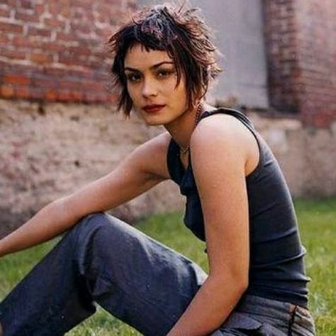 Mixie Pixie Haircut, Short Razor Haircuts, Pixie Short Haircut, Ladies Short Hair, Shannyn Sossamon, Short Haircut Ideas, Pixie Haircut Short, Razored Haircuts, Haircuts For Ladies