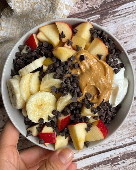 Best Iced Coffee Starbucks Orders, Apple Chocolate, Yogurt Banana, Healthy Lunch Snacks, Big Spoon, Healthy Food Inspiration, Easy Healthy Meal Prep, Healthy Food Dishes, Healthy Food Motivation