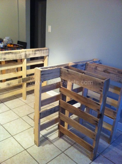 Good stable base Kitchen Island Out Of Pallets, Pallet Island, Pallet Kitchen Island, Kitchen Prep Table, Pallet Desk, Store Shelves Design, Euro Pallets, Pallet Kitchen, Shelves Design