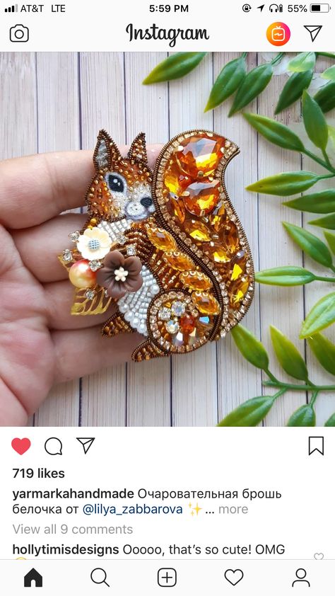 Beaded Brooch How To Make, Beaded Squirrel, Beaded Brooch Tutorial, Beaded Brooch Diy, Embroidered Squirrel, Beaded Broches, Jewelry Embroidery, Embroidered Brooch, Tambour Embroidery