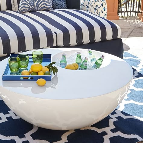 Beverage Table, Cube Coffee Table, Modern Outdoor Patio, Outdoor Patio Table, Concrete Furniture, Concrete Cement, Drink Table, Painting Furniture Diy, Patio Table