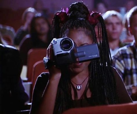 90s Scary Movie Aesthetic, Movie Pfp Aesthetic, Black 80s Aesthetic, Scary Movie Aesthetic, 90s Halloween Aesthetic, Black 90s Movies Aesthetic, Scary Movie 2000, Scary Movie 2, Scary Movie 3