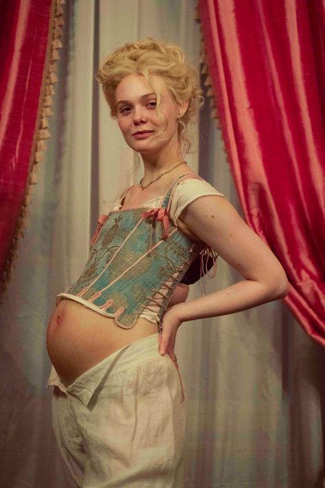 Elle Fanning's Blue Corset Pregnancy Reveal For The Great | POPSUGAR Fashion Dakota And Elle Fanning, Catherine The Great, Blue Corset, Dakota Fanning, Sofia Coppola, Cowboy Bebop, Elle Fanning, Pregnancy Reveals, Natalie Portman