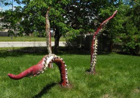 How to make giant octopus tentacles – Recycled Crafts Pirate Halloween Decorations, Pirate Halloween Party, Big Decorations, Kid Friendly Halloween, Pirate Halloween, Octopus Tentacles, Pool Noodles, Trunk Or Treat, Pirate Party