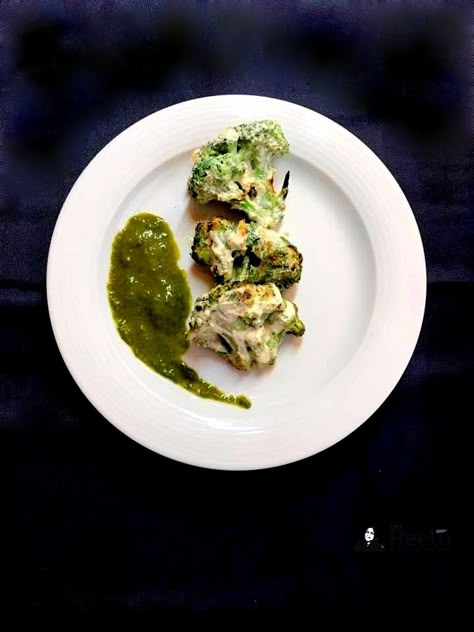 Tandoori Broccoli Recipe, Tandoori Broccoli, Indian Veg Starters, Malai Broccoli, Vegetable Korma Recipe, Veg Starters, Creamy Spinach Chicken, Vegetable Korma, Cheese Broccoli